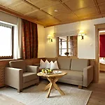 Relais&chateaux Spa-hotel Jagdhof فندق 5*