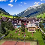 فندق Relais&chateaux Spa-hotel Jagdhof نيوستيف ام ستوبيتا