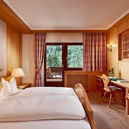 Готель Relais&chateaux Spa-hotel Jagdhof Нойштіфт-ім-Штубайталь